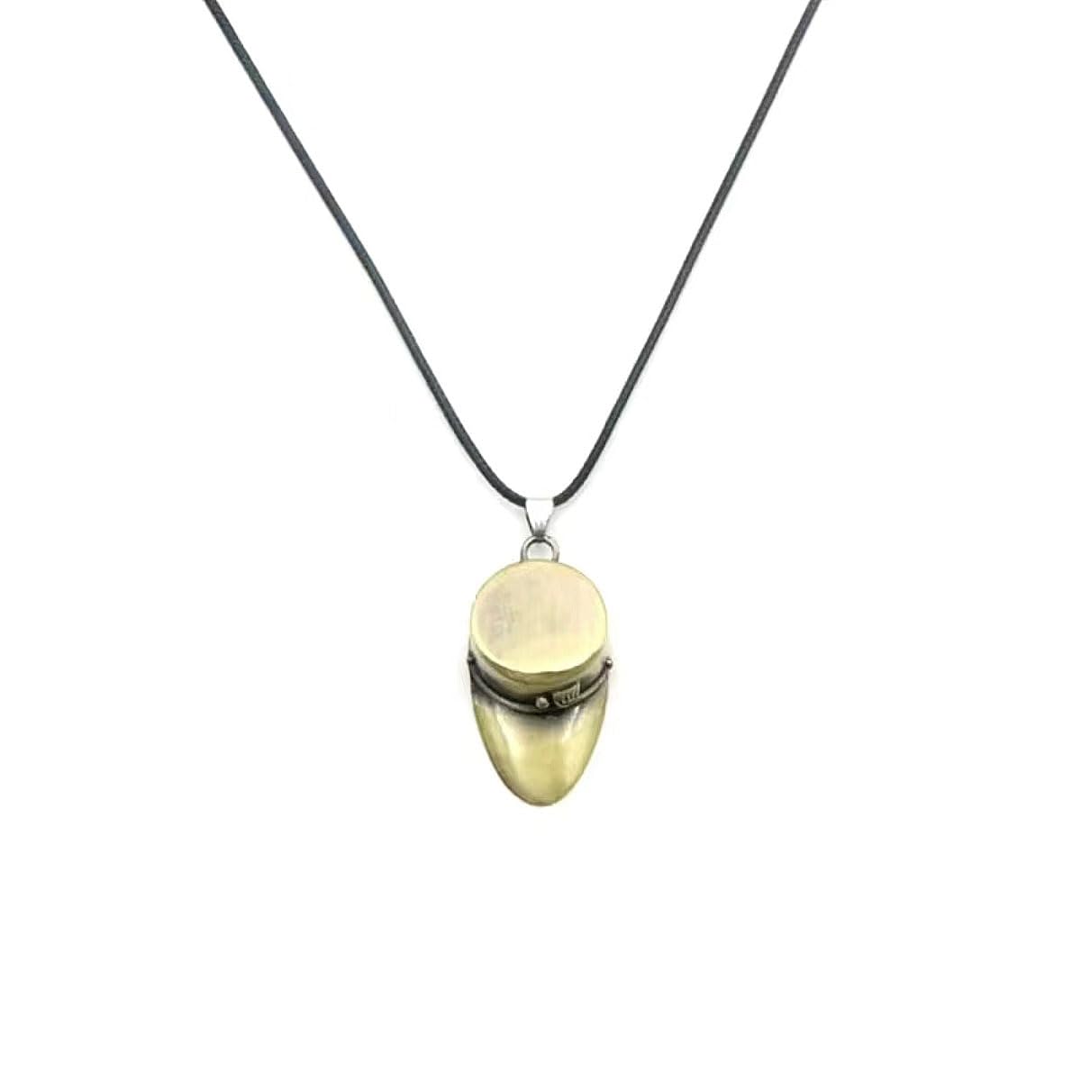 ジョジョ　JOJO ダガー　ネックレス　空条徐倫　岸辺露伴 Amazon.co.jp: ジョジョの奇妙な冒険 キーホルダー ネックレス