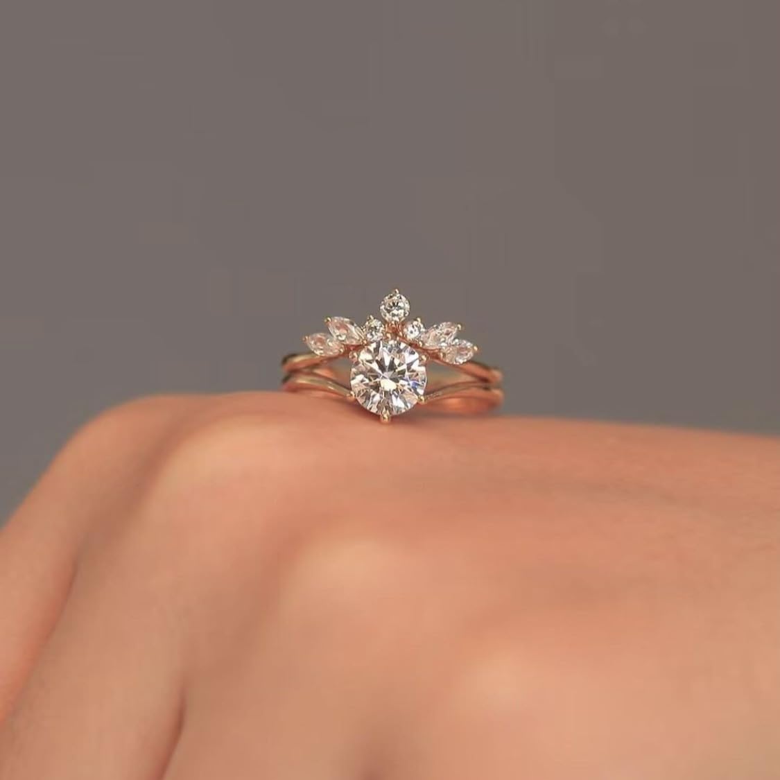 LIOYSIUT 18k Rose Gold Set Ring, Shiny Full Diamond AAA Pear-Shaped Cut, Teardrop Cubic Zirconia Single Ring, Cz Diamond Ring, Eternal Engagement and Marriage Commitment Ring, for Women 10
