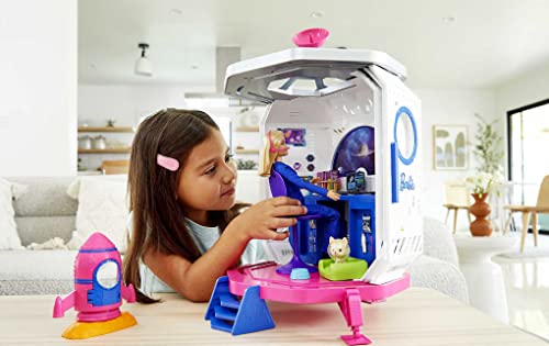 Barbie Space Discovery Coffret Station Spatiale avec poupée Astronaute Figurine Chiot fusée et Accessoires Jouet pour Enfant GXF27 - vue 2