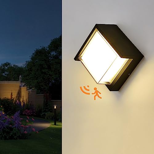 Capteur de mouvement pour sécuriser votre entrée avec cette applique murale extérieure 18W