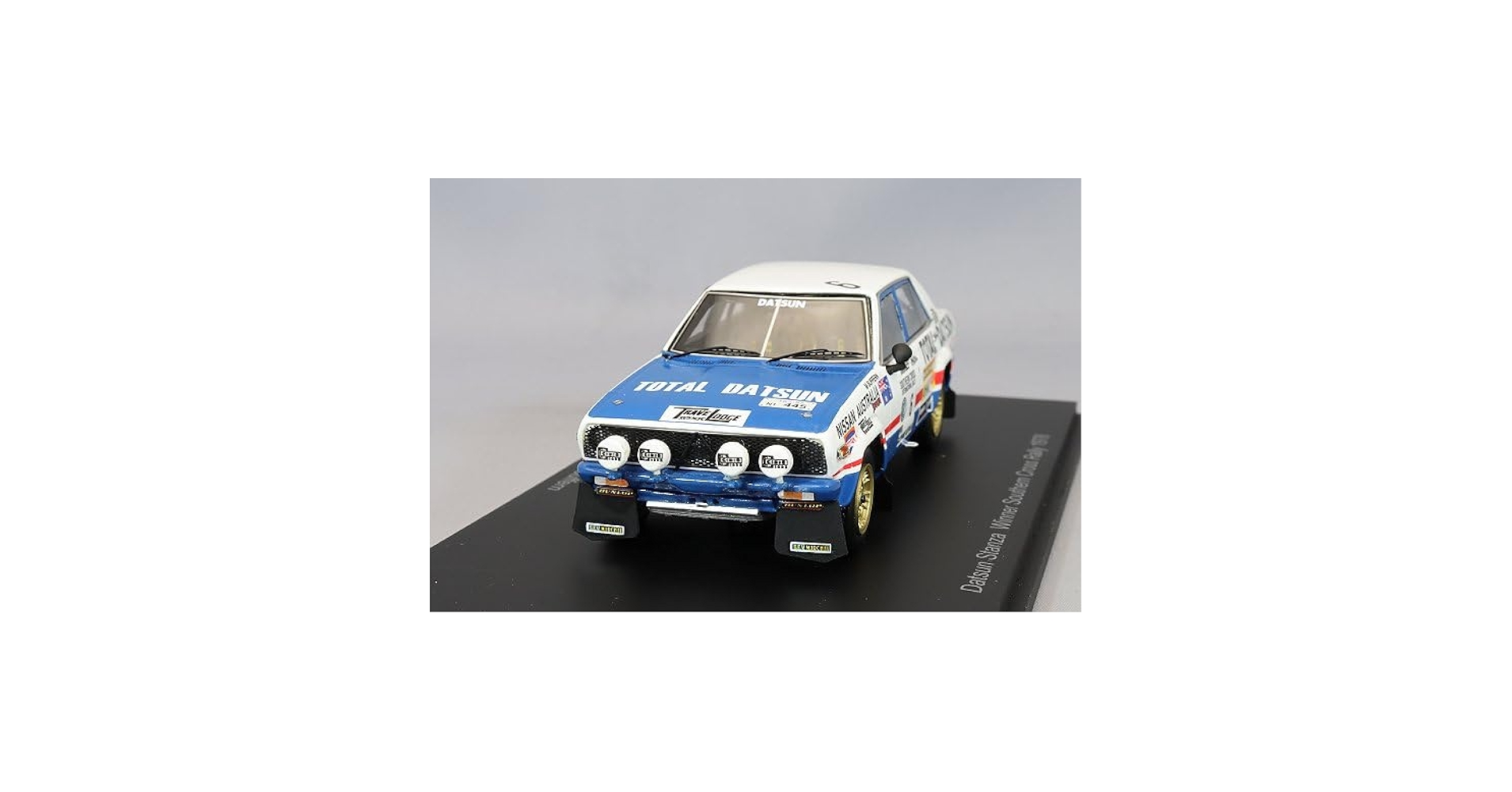 Amazon | スパーク 1/43 ダットサン スタンザ 1978 サザンクロス