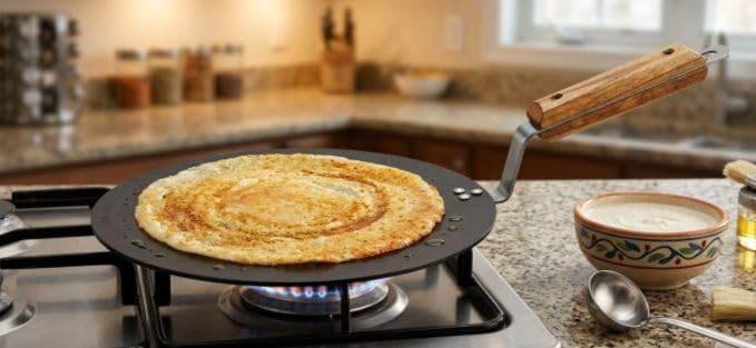 Heavy Duty Flat Iron Tawa for Roti, Chapati, Paratha & Omelette with Wooden Handle Grip
