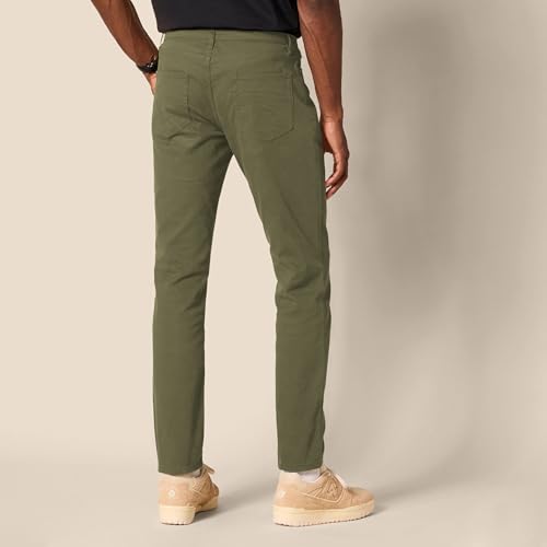 Foto de Amazon Essentials Pantalones ajustados para hombre, diseño de sarga elástica de 5 bolsillos (imagen 4)