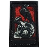 Mitternachtsverschluss: Die robuste Klettverschluss-Rückseite hält nächtlichen Abenteuern stand und behält gleichzeitig starken Halt