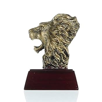 CARA LION(I’M NO’T A TROPHY) SIMBA 9, Lion, I'M NOT A TROPHY · Art photographs · YellowKorner