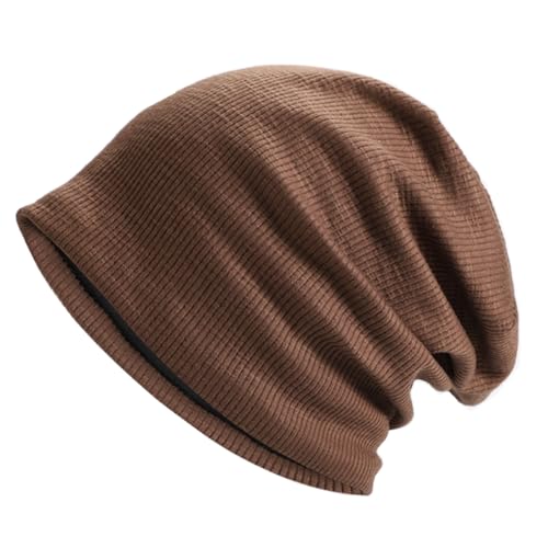 Bonnet femme en maille tricotée douce et chaude pour affronter le froid de l'hiver