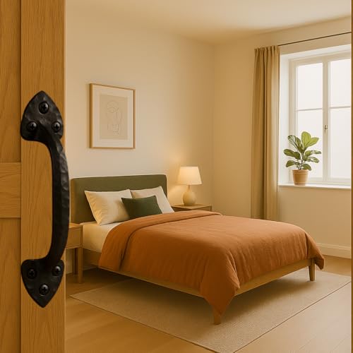 Image of 7 Inch Spear Barn Door Handle - Black Cast Iron Pull for Sliding Doors, Gates, Sheds, Fences, Closets - Indoor Outdoor Farmhouse Hardware