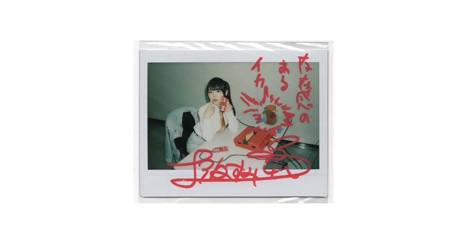 Amazon.co.jp: 上坂すみれ 声優 直筆サイン入りチェキ ポラ 生