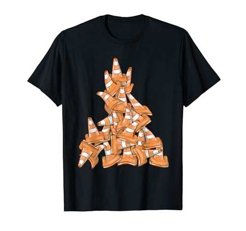 Pila de viejos conos de carretera conos de construcción Camiseta