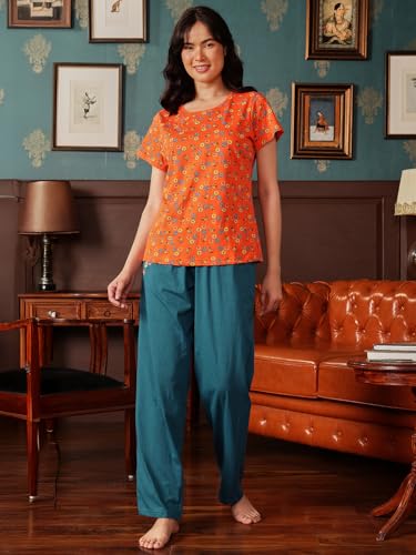 Image of Clovia Women Cotton Night Suit- Printed, Top & Pyjama Set