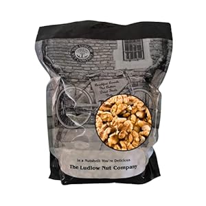 Californian Walnut Halves and Pieces, 1k...