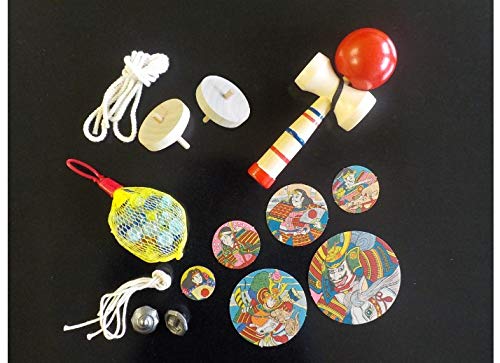 めんこ　約600枚　メンコ　昭和レトロ　ビンテージ　昔懐かしい日本の遊び　玩具 めんこ 約600枚 メンコ 昭和レトロ ビンテージ 昔懐かしい日本の