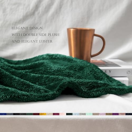 Exclusivo Mezcla Plush Fuzzy Fleece Throw Blanket 127x178 CM, Super Soft, Fluffy and Warm Blankets for Couch, Bed, All Season Use, Forest Green