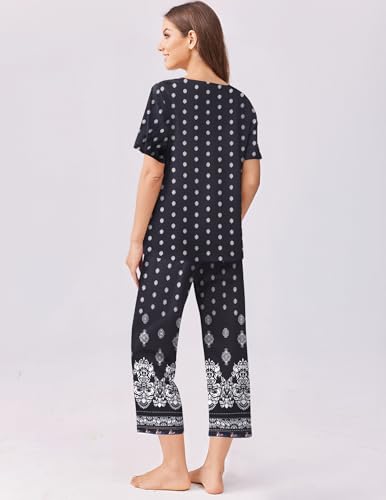 Ekouaer Women's Capri Pajama Set Short Sleeve Top and Pants 2 Piece Sleepwear Floral Print Ladies Pjs Sets3