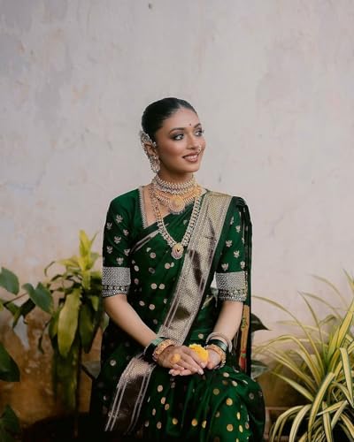 Image of Women's Printed Pattern Kanjivaram Soft Silk Saree with Unstitched Blouse Piece and Jacquard Weave Type