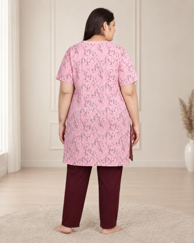 Image of In Love Women's All-Over Printed Cotton Plus Size Longline T-Shirt with Pockets