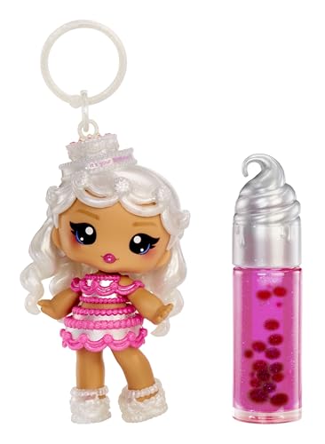 Yummiland Lip Gloss Doll: Sour Sweeties - Misty Cakes - Enthält 1 Puppe, DIY-Lipgloss + Abnehmbaren Schlüsselanhänger, Kosmetik-Spiel, Sammlerstück, Geeignet für Kinder ab 4 Jahren