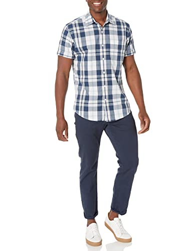 Image of Amazon Essentials Men's Regular-Fit Short-Sleeve Poplin Shirt, Collared, Washed