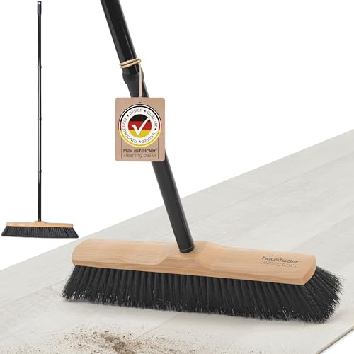 Hausfelder Besen mit Stiel 40 cm breit, Zimmerbesen und Saalbesen innen, weiche Borsten, Staubbesen Indoor