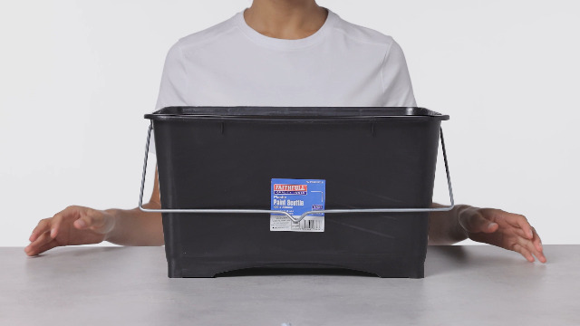 Faithfull FAIPBSCUTTLE 15 Litre Paint Scuttle - Large Decorators Roller Bucket