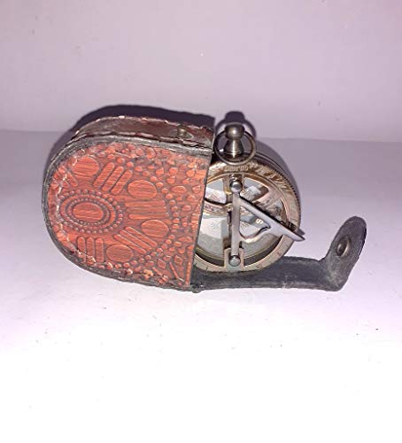 Brújula de bolsillo antigua de latón grabada miniatura 1