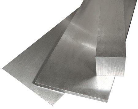 L. S. Starrett SFS-54002 1/8 Inch x 1 Inch x 18 Inch Long Ground Flat Stock, Series 496 AISI O1 Oil Hardening InchMade of dimensionally stable chromium