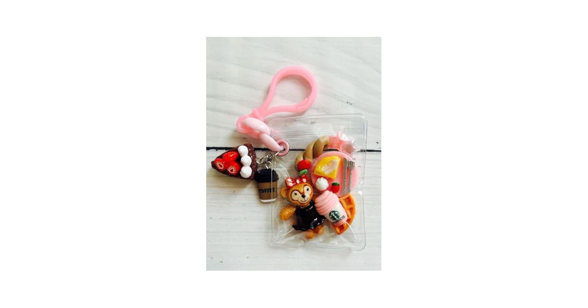 Amazon.co.jp: ガチャ詰めポーチ風くまちゃんスイーツキャンディ
