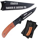 🛠️ Solide, Tranchant, Prêt à Servir Ce couteau pliant allie robustesse et élégance. Sa lame en acier affûtée est idéale pour couper au quotidien ou en extérieur. Compact et fiable, il se glisse partout, du tiroir à la poche, prêt à vous accompagner.