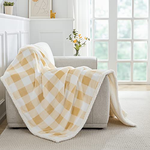 BEAUTEX Sherpa Fleece Throw Blanket, Super Soft Warm Buffalo Plaid Plush Blankets and Throws, Lightweight Cozy Fuzzy Blanket for Couch Sofa Bed (Beige, Throw 50" x 60")