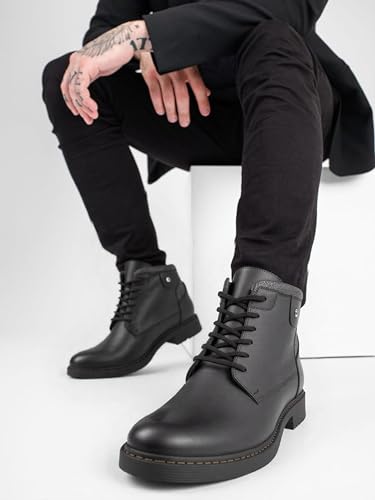 Image of Carlton London Men's Urban Explorer Lace-up Leather Boots