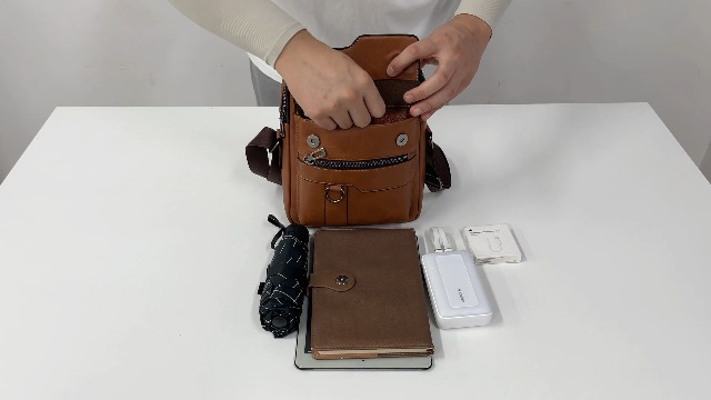 Amazon.com: LEBULLBRO Shoulder Bag for Men Crossbody Bags Leather