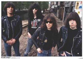 Póster de Ramones Colour para revivir la auténtica pasión del punk rock
