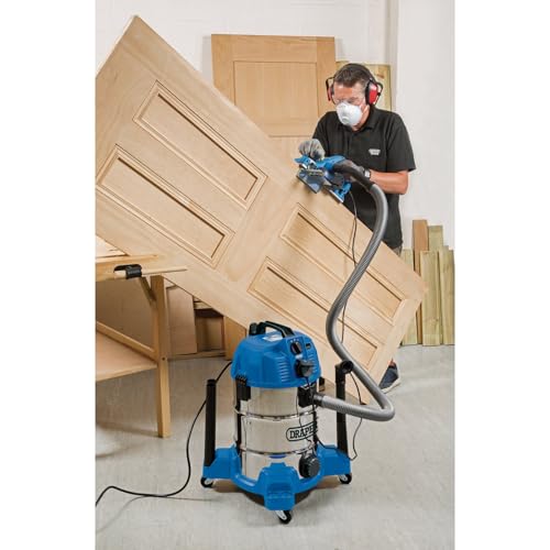 Draper 1600w Wet and Dry 30 Litre Vacuum Cleaner 1.5m Flexible hose and Accessories - Home DIY Car Carpet Workshop and Professional Use 4 Draper 1600w Wet and Dry 30 Litre Vacuum Cleaner 1.5m Flexible hose and Accessories - Home DIY Car Carpet Workshop and Professional Use - Image 4