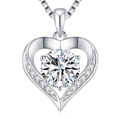 DALOJOE Moissanite Heart Necklace
