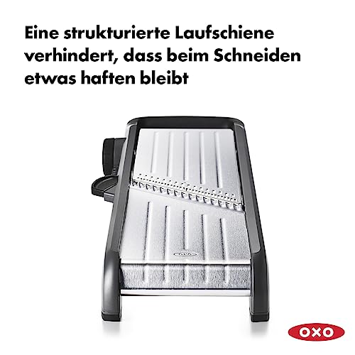 Foto von OXO Good Grips Profi Obst- und Gemüsehobel 2.0 mit Klingen aus japanischem Edelstahl, grau