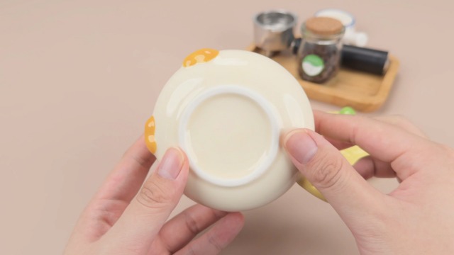 Taza de cerámica con forma de pato y tapa texturizada miniatura 7