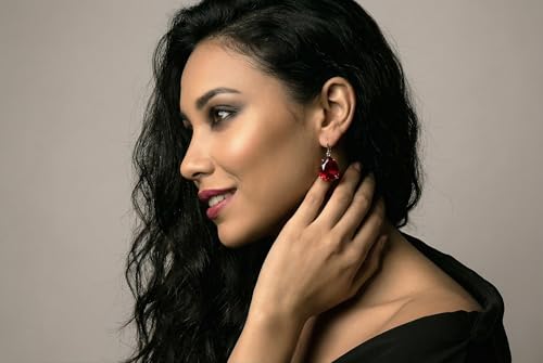 Boucles d'oreilles rouges en grenat poire de qualité supérieure