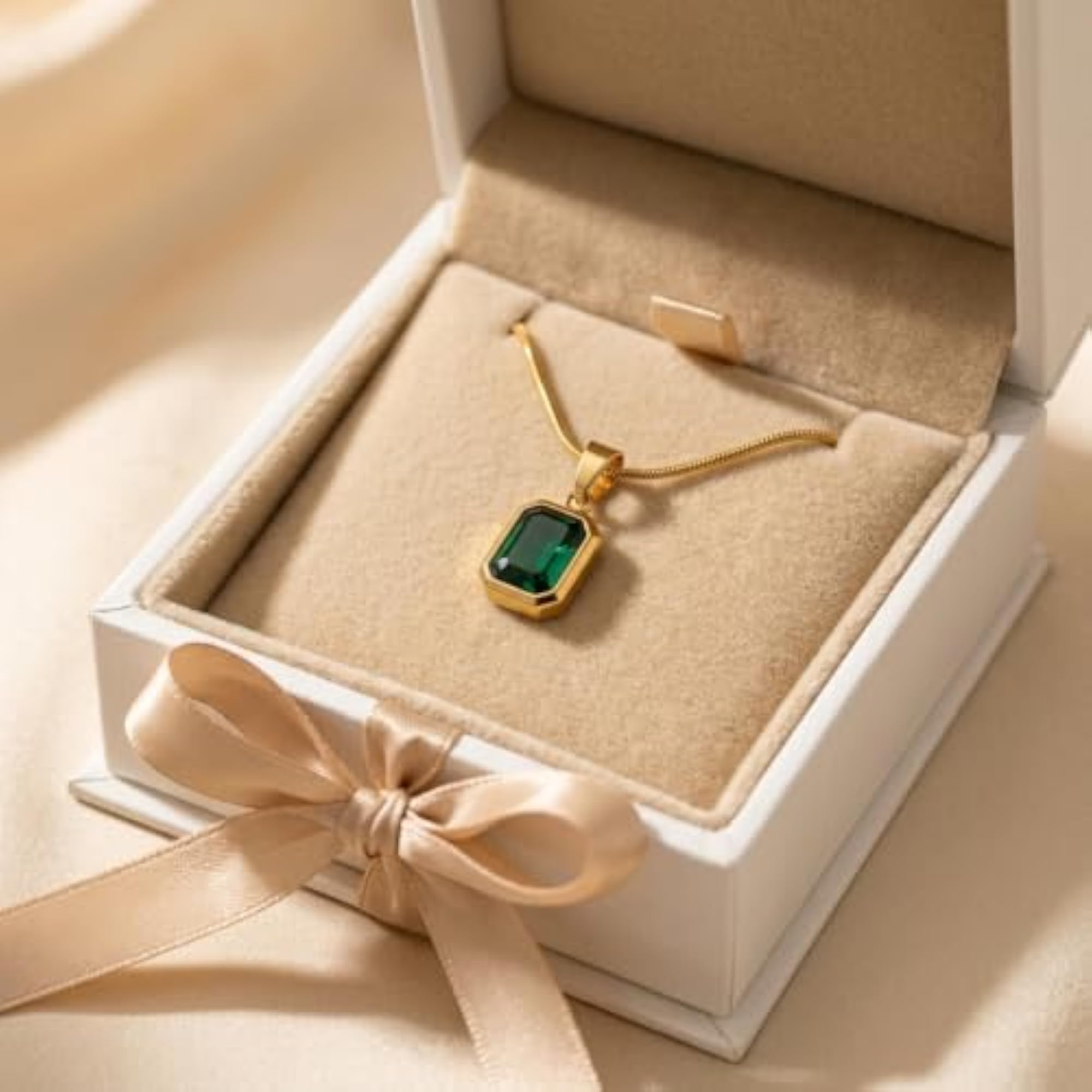 Women's 18K Gold Emerald Cut Green Stone Pendant Necklace