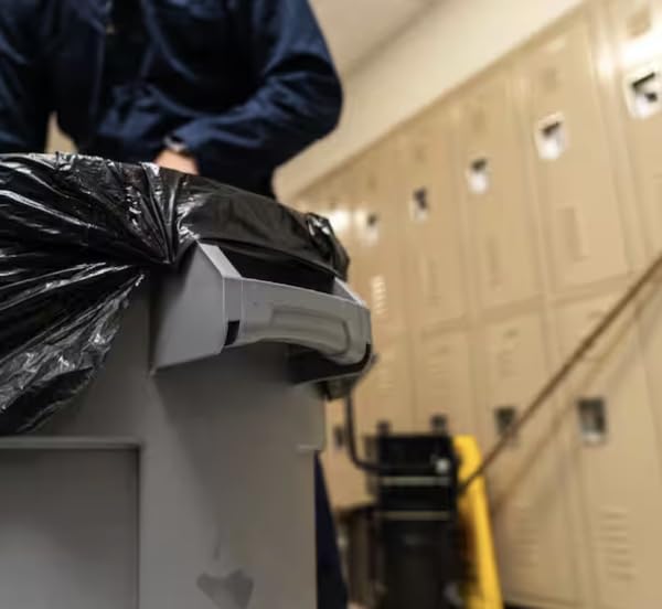 Commercial Outdoor Trash Can with Lid, 32 Gallon, Grey (2-Pack) RB74272