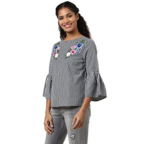 Image of Harpa Round Neck Checked Top