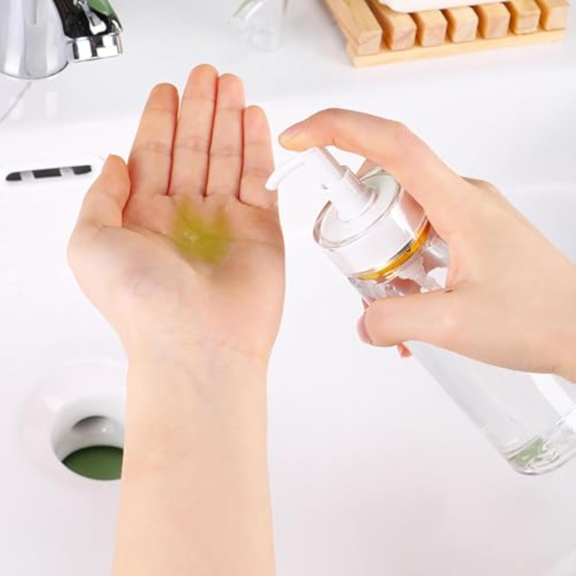 2x5oz Transparent Travel Shampoo Bottles