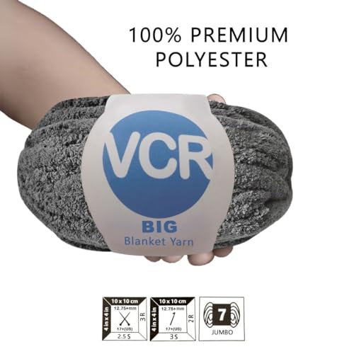 Image of VCR Black Yarn, 200 Grams Big Chunky Hank, 22 Meters Length, Suitable for Knitting Blankets and Pillows, 100% Polyester Yarn Ball for Crochet DIY, Soft Threads, Pack of 1