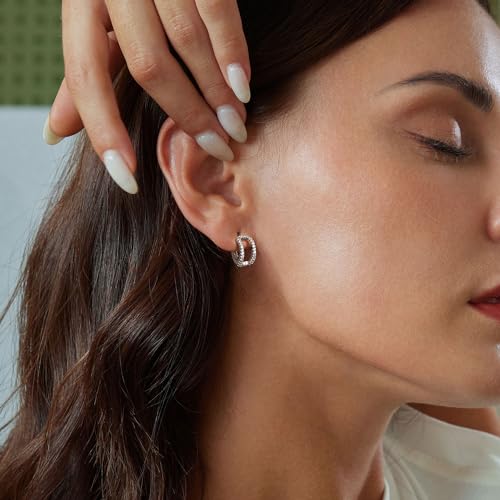 Boucles d'oreilles doubles huggie hoop au design géométrique épuré