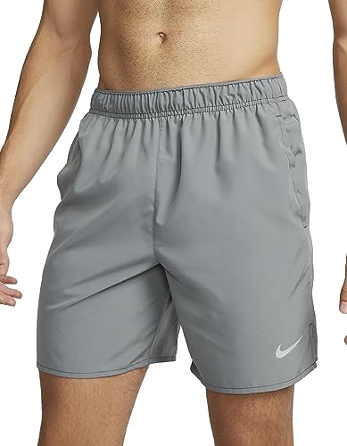 Shorts Nike Dri-FIT Challenger Masculino - Cinza