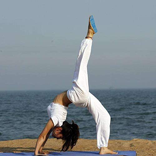 Travel Curry - Beach Barefoot Adhesive Foot Pads, Unisex Invisible Stickers that Stick on Soles, Non-Slip and Waterproof for Sand, Swimming Pool, Yoga, Walking (Small)