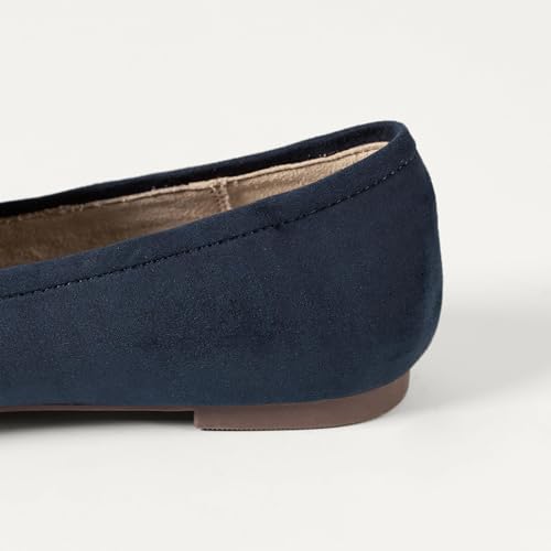 Image of Amazon Essentials Women's Soft Minimal Slip-On Loafer
