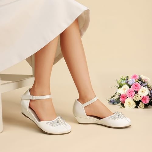 DREAM PAIRS Girls Dress Shoes Toddler Little Big Girls Heels Low Wedge Pumps with Pearls Rhinestone for Flower Girl Princess Wedding Party3