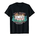 Normale Opas sitzen im Schaukelstuhl Coole Opas T-Shirt