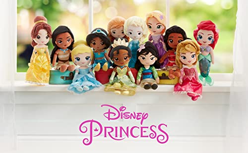Disney Store ELSA Offizielles Kuscheltier aus Die Eiskönigin – Völlig unverfroren, 32 cm, weiche Puppe mit Stickdetails, klassischem Schneekönigin-Outfit mit Organzacape, geeignet ab 0 Jahren