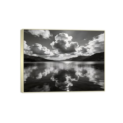 Tableau lac nuages pour une décoration murale de salon moderne